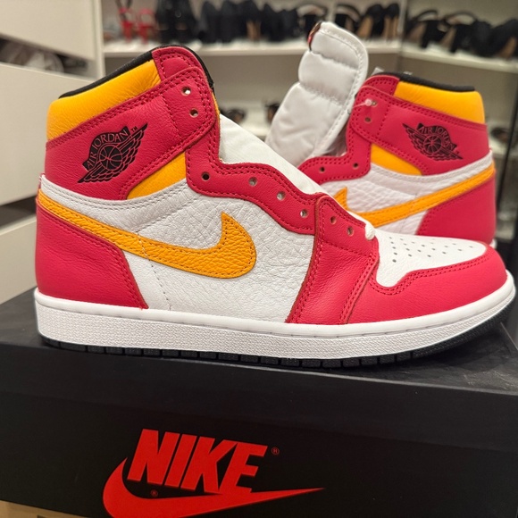 Nike Air Jordan 1 Retro High OG “Light Fusion Red” – Size 8 – Brand New in Box main image 4